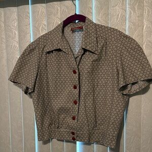 freddie’s of Pinewood. Short sleeve work shirt.